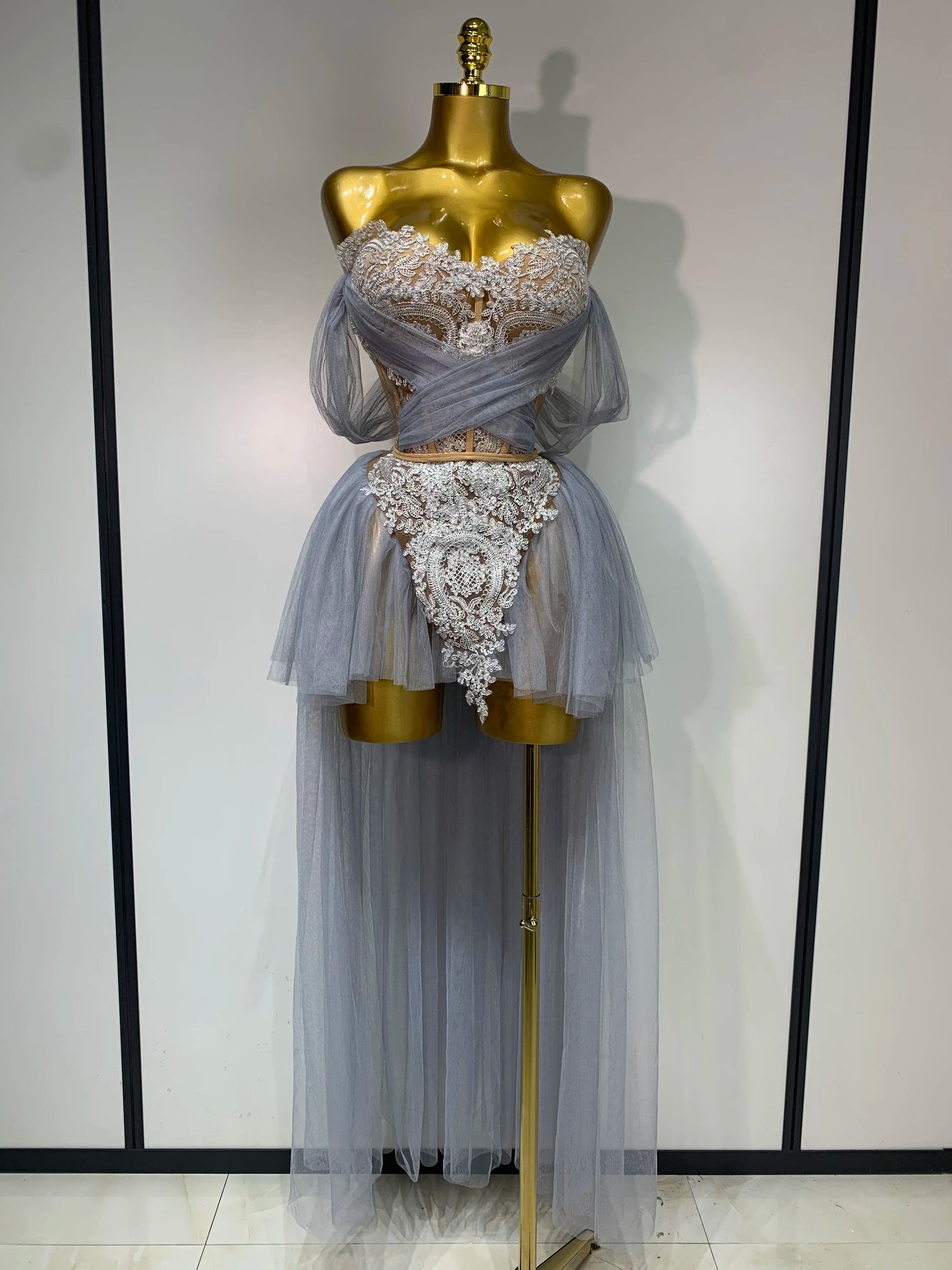 DRESSE - FROUFROU